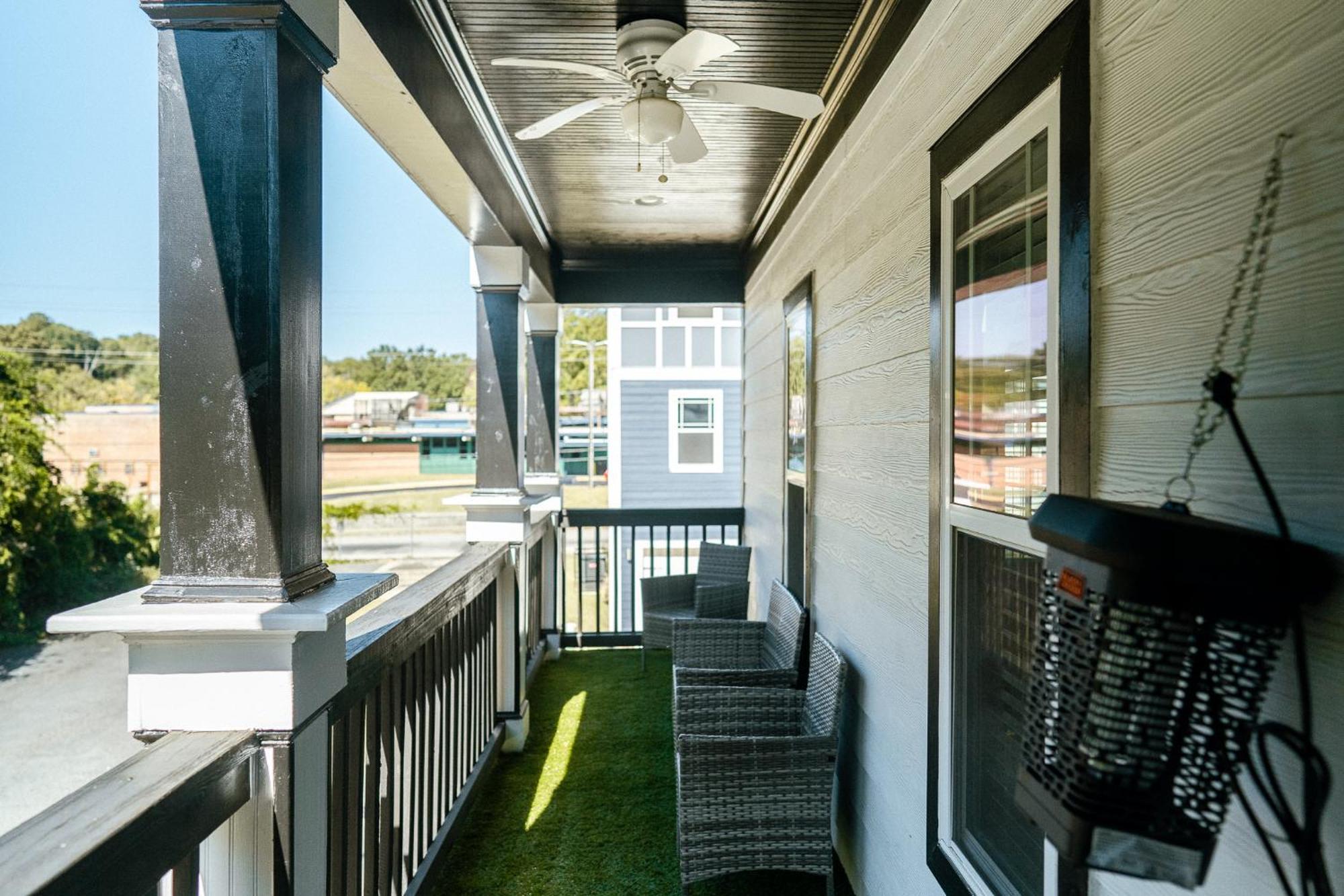 Enjoy This Mini-Mansion Near Downtown And The Airport! Atlanta Exterior foto