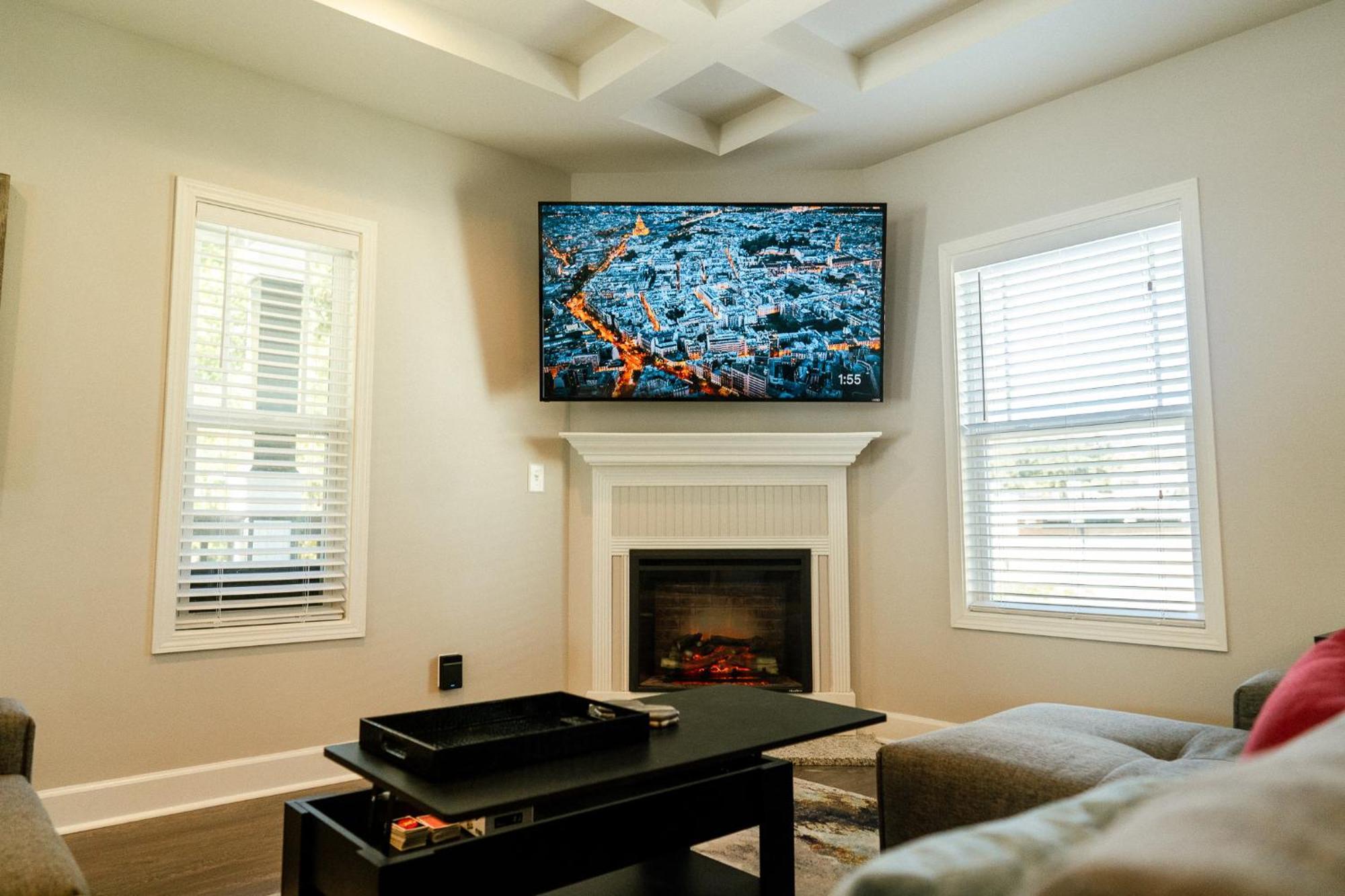 Enjoy This Mini-Mansion Near Downtown And The Airport! Atlanta Exterior foto