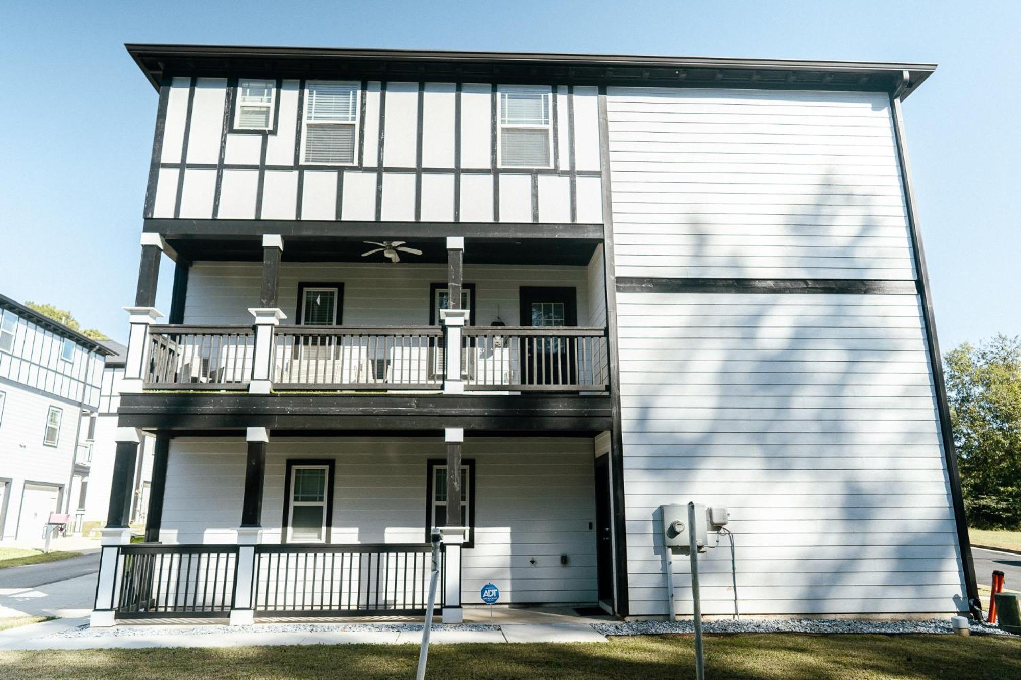 Enjoy This Mini-Mansion Near Downtown And The Airport! Atlanta Exterior foto